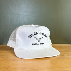 Vintage The Bar-B-Q Pit Madill Oklahoma Longhorn White Mesh Trucker Hat